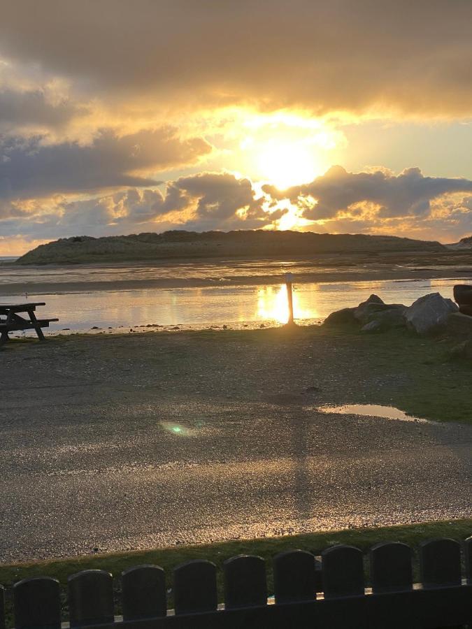 Beachfront Lodge, Lossiemouth Bay Экстерьер фото